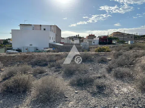 111130759-08